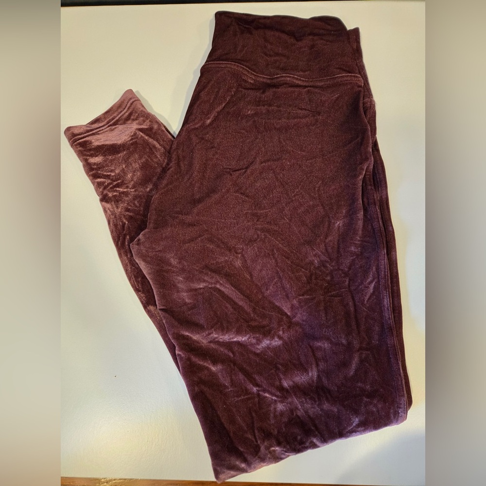 Lululemon Velvet Leggings - EUC Size 12 - Picture 5 of 7